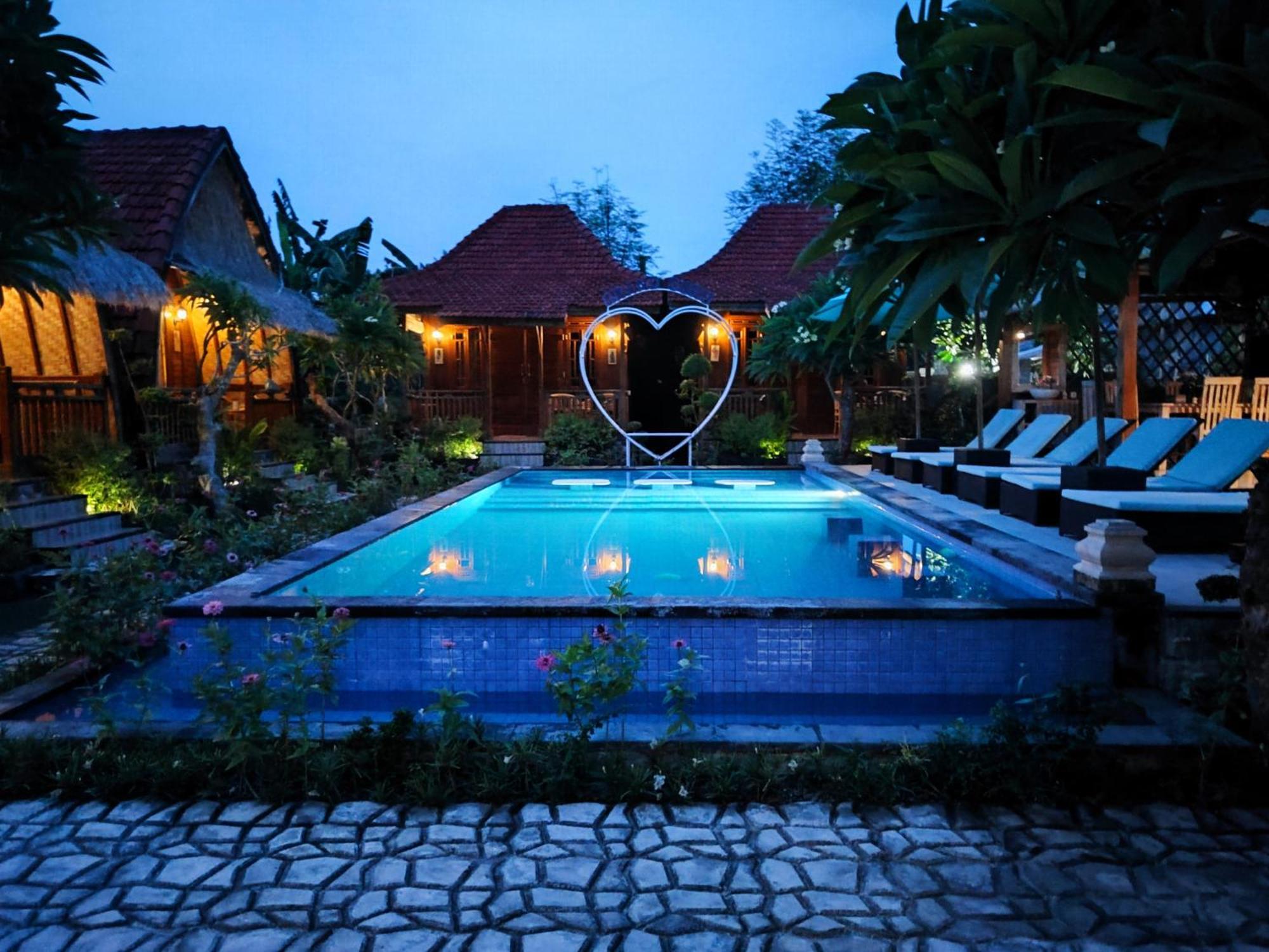 Grand Cory Hotel Batununggul Exterior photo